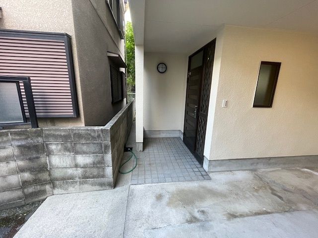 3-Year-Old 2LDK House for Sale in Shijonawate, Osaka - Image 1