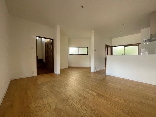 3-Year-Old 2LDK House for Sale in Shijonawate, Osaka - Thumbnail 3