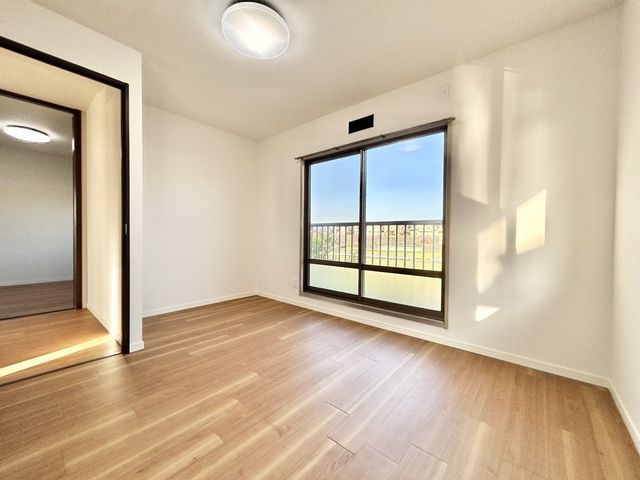 Renovated 4SLDK House for Sale in Koryo Town, Nara - Thumbnail 2