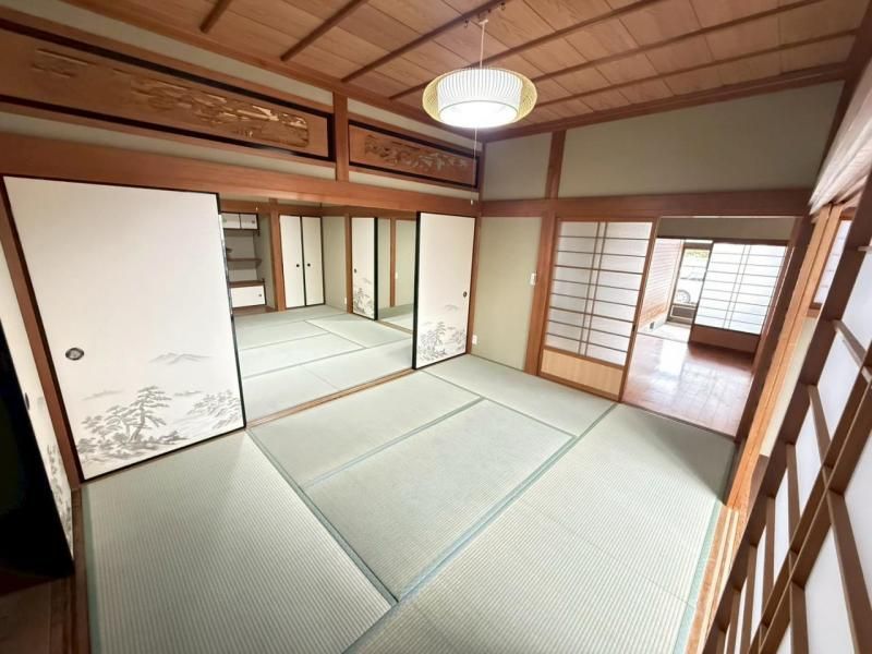 Luxurious Japanese-Style 6DK House in Izumi City, Osaka - Thumbnail 4