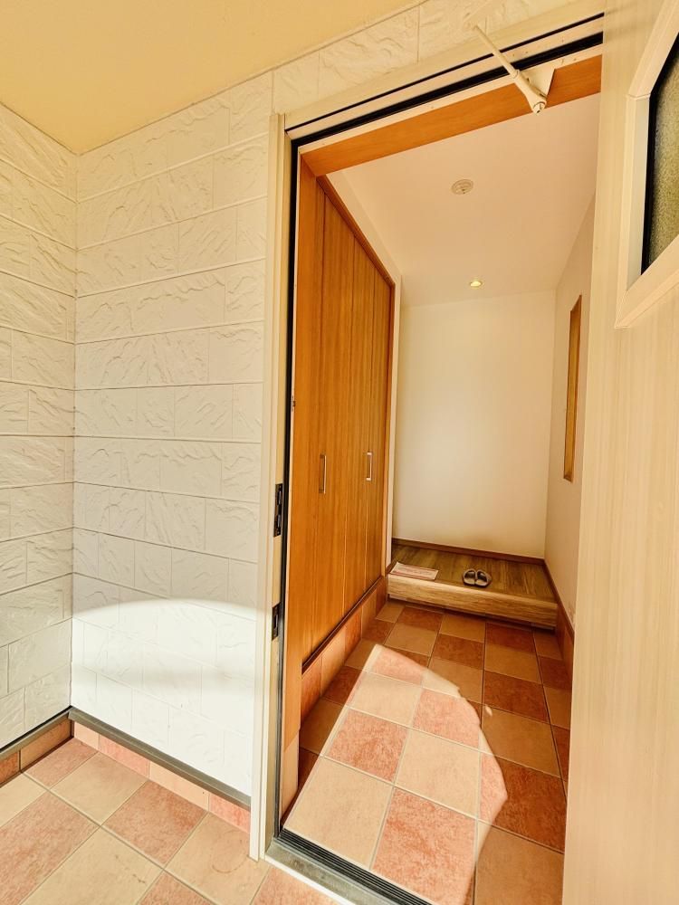 3LDK House for Sale in Iwade City, Wakayama Near Funato Station - Thumbnail 3