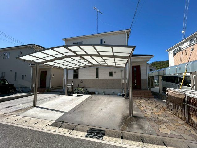 Modern 3LDK House for Sale in Himeji, Hyogo - Near Matogata Station - Thumbnail 2