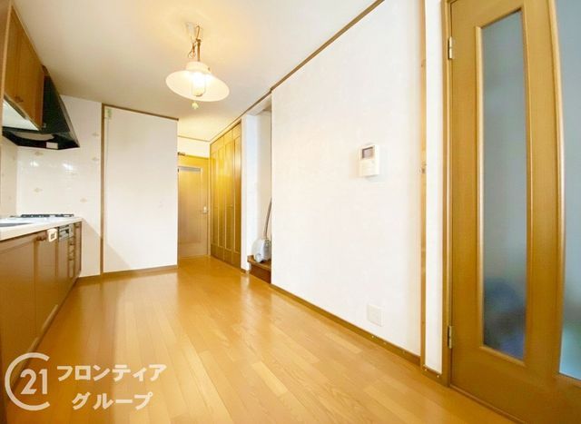 3LDK Steel-Framed House for Sale in Higashiosaka, Osaka - Thumbnail 3
