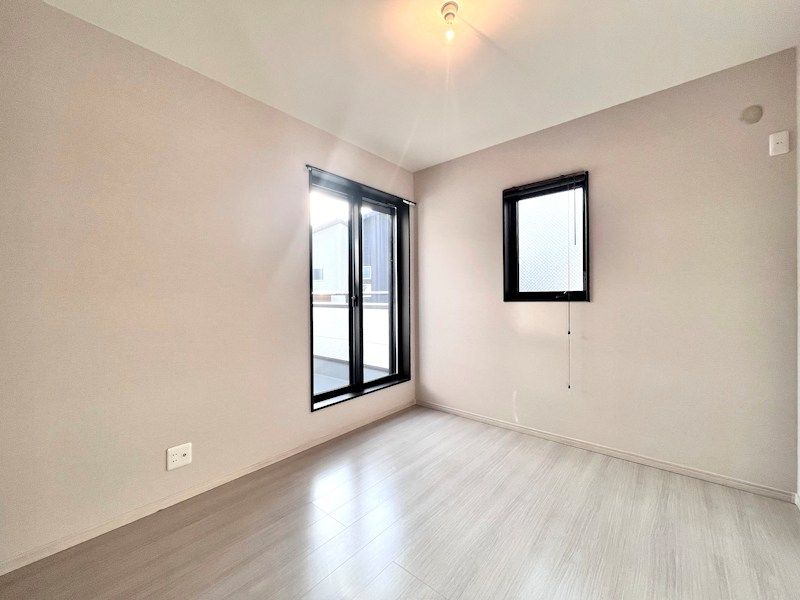 2019 Built 3LDK House with Ene-Farm in Ibaraki, Osaka - Thumbnail 4