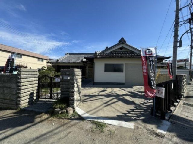 Renovated 6LDK House in Iwade City with 509m2 Land - Thumbnail 3