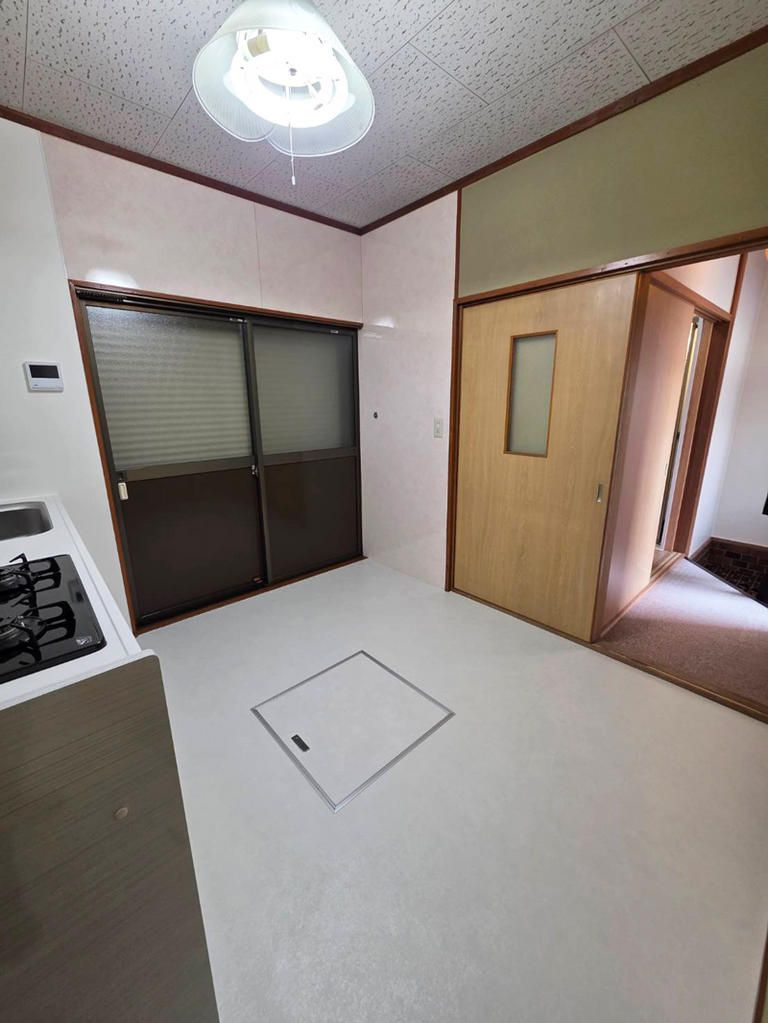 Used 4DK House Near Ono Station, Yamashina-ku, Kyoto - Thumbnail 3