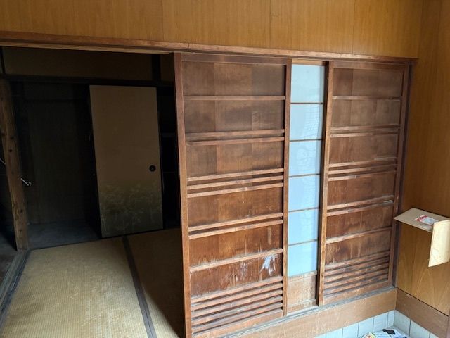 10DK House for Sale in Kamigyo-ku, Kyoto Near Jingu-Marutamachi Station - Thumbnail 4