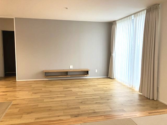 3LDK Detached House for Sale in Toyooka, Hyogo - 109.30 sqm - Thumbnail 2