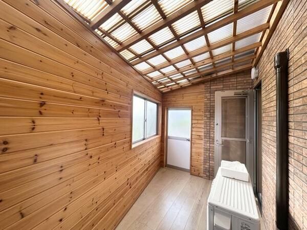 4LDK Detached House for Rent in Tokunoshima, Kagoshima - Thumbnail 2