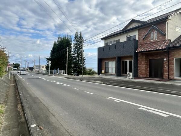 4LDK Detached House for Rent in Tokunoshima, Kagoshima - Thumbnail 3