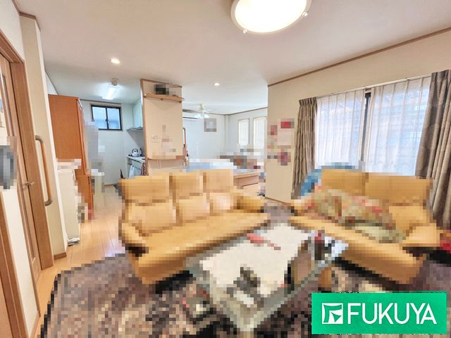 2011 Steel-Frame House with Roof Balcony in Amagasaki - Thumbnail 2