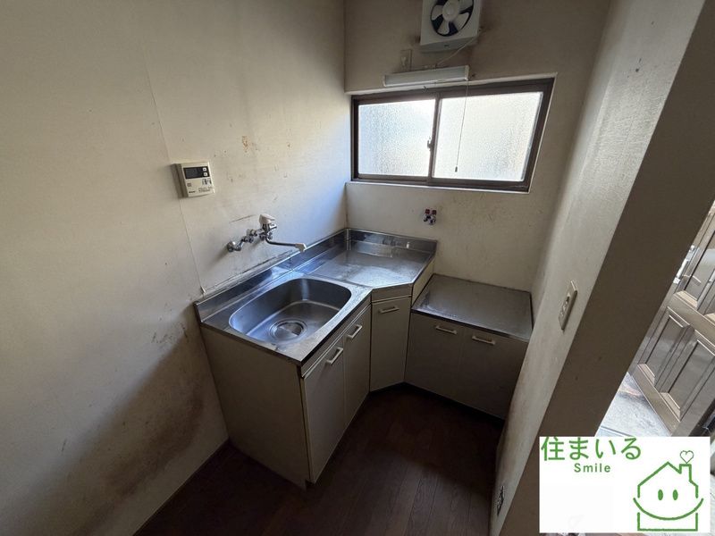 2DK Wooden House for Sale near Nozaki Station, Daito City - Thumbnail 3