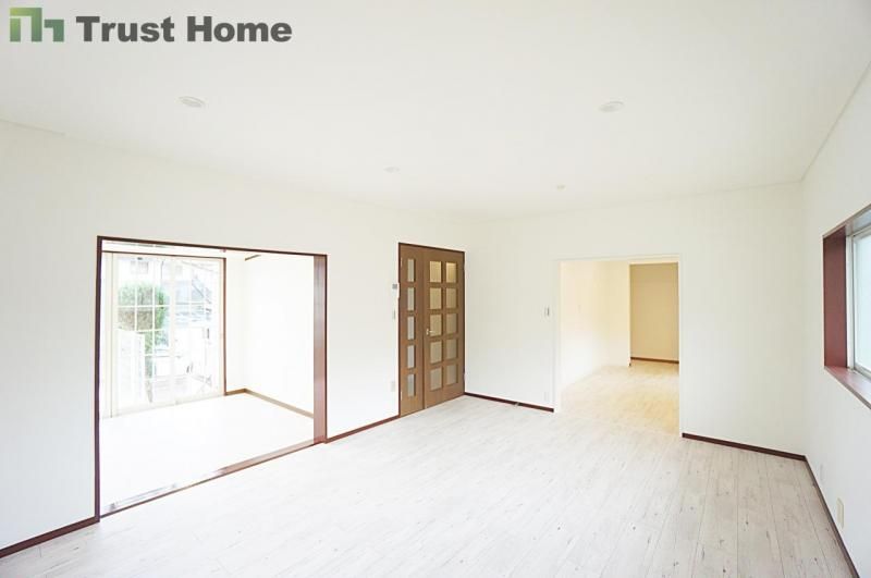 Renovated 5LDK House for Sale in Inagawa, Hyogo - Thumbnail 4