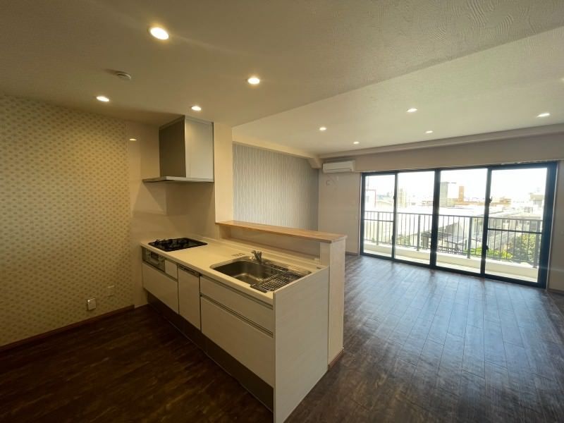 3LDK RC House for Sale in Ginowan City, Okinawa - 84.7m2 - Thumbnail 2