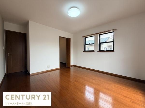 4SLDK House for Sale in Himeji, Hyogo - 115.92 sqm - Thumbnail 3