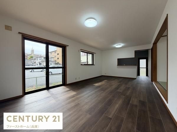 4SLDK House for Sale in Himeji, Hyogo - 115.92 sqm - Thumbnail 2