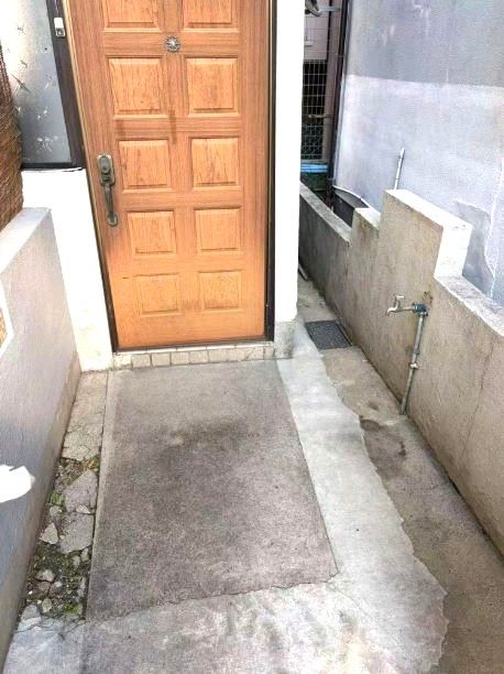 3LDK Wooden House for Sale in Kadoma, Osaka - 550万円 - Image 1