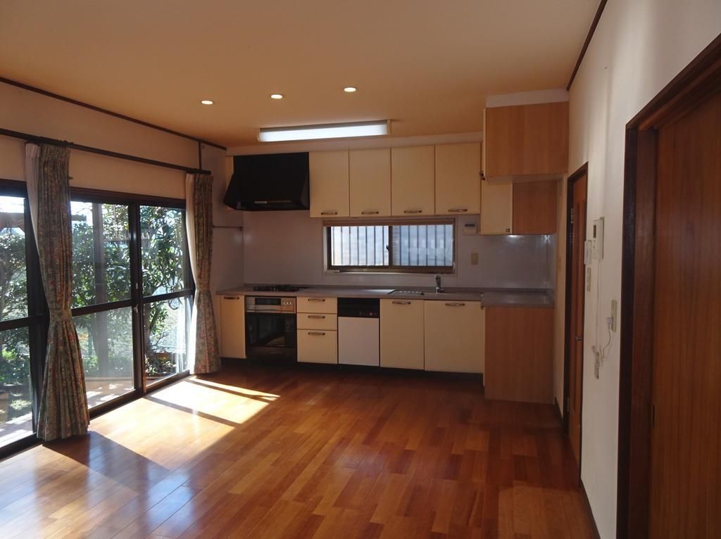Vacant 4SLDK House for Sale in Kawanishi, Hyogo - Thumbnail 2