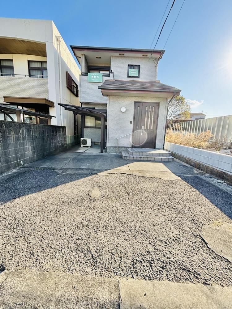 4LDK Detached House for Sale in Wakayama City, 100.11 sqm - Thumbnail 2