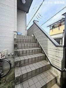 4LDK Steel-Frame House for Sale in Matsubara, Osaka - Thumbnail 3