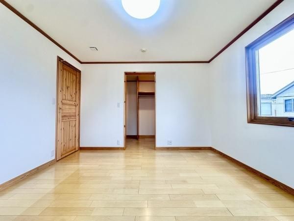 Renovated 3LDK Detached House in Kobe's Tarumi Ward - Thumbnail 3