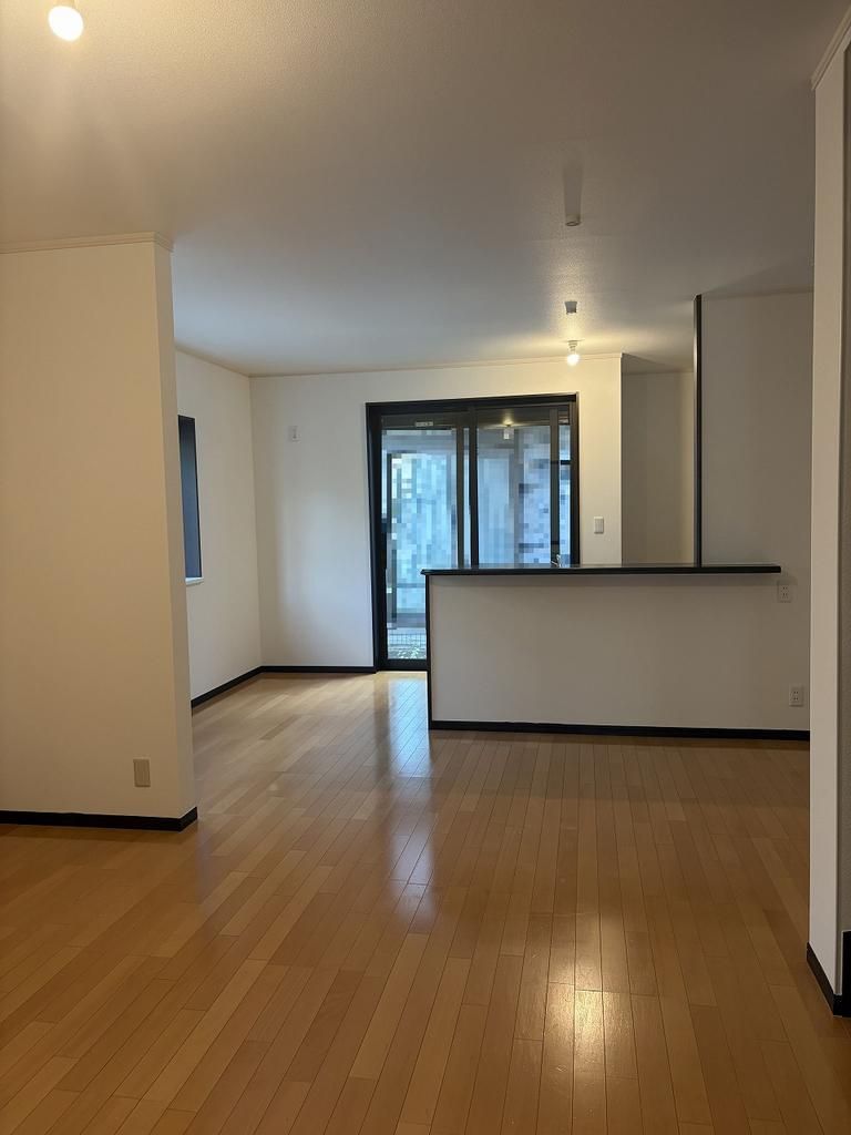 3LDK All-Electric House for Sale in Sakai, Osaka - Thumbnail 3