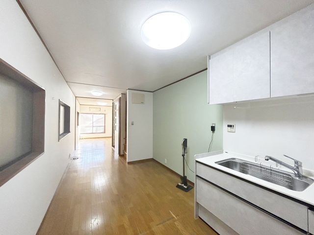 4LDK Wooden House in Moriguchi with 2022 Renovations - Thumbnail 2