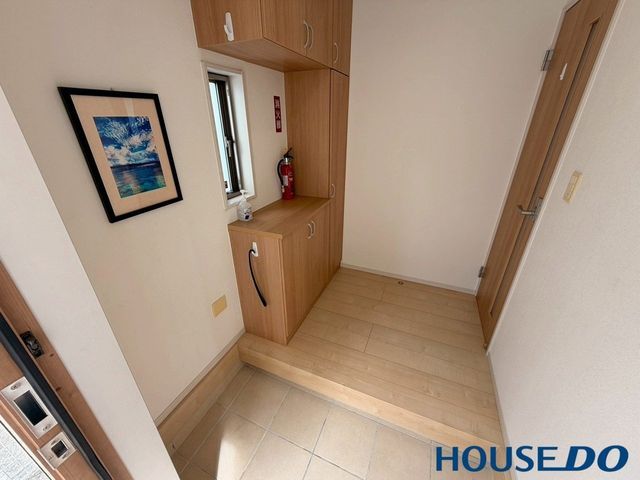 Modern 4LDK House for Sale in Yomitan Village, Okinawa - Thumbnail 4