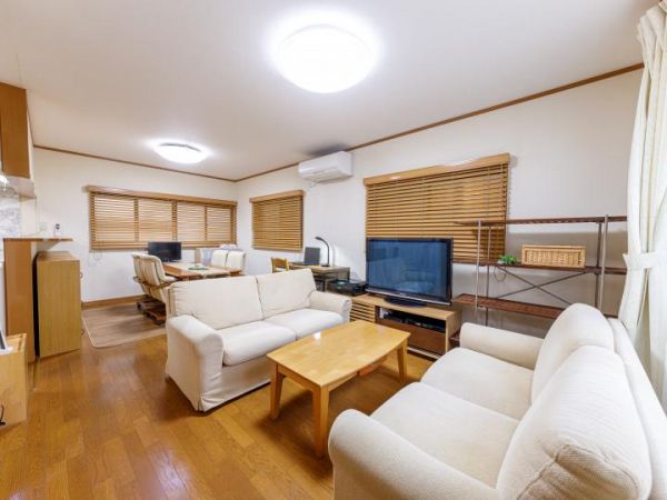 3-Story House with Loft & Roof Balcony near Sumiyoshihigashi Station - Thumbnail 2