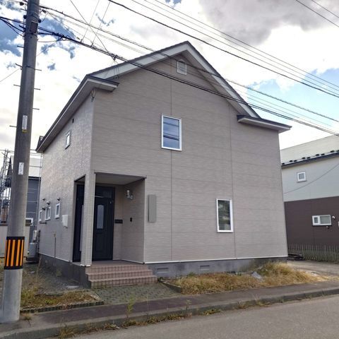 4SLDK Detached House for Sale in Tomakomai, Hokkaido - Thumbnail 2