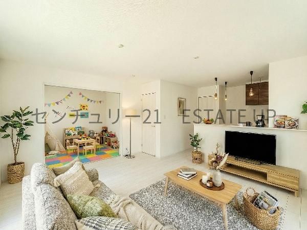 Modern 4LDK House for Sale in Kirishima, Kagoshima - Thumbnail 2