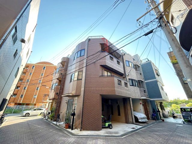 3LDK Corner Lot House with Roof Terrace in Osaka Hirano Ward - Thumbnail 2