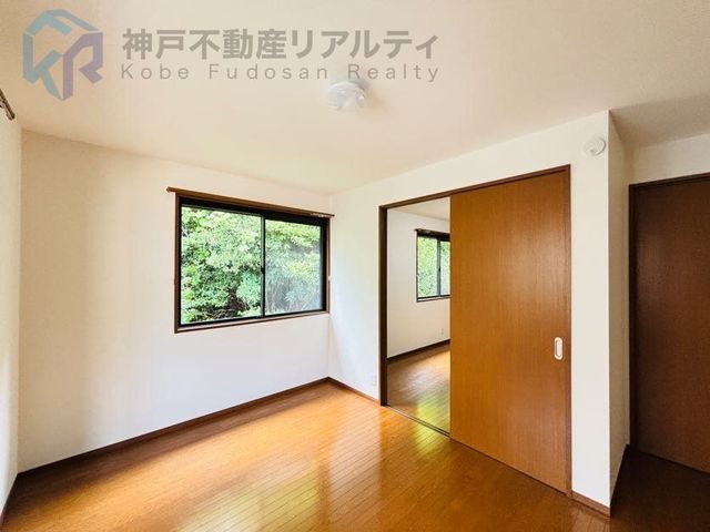 Renovated 4LDK Lightweight Steel House in Kobe's Tarumi Ward - Thumbnail 4