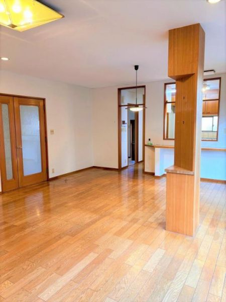 4SLDK Detached House for Sale in Kawachinagano, Osaka - Thumbnail 2