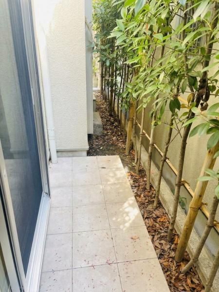 4LDK Detached House for Sale in Nishiyodogawa-ku, Osaka - Thumbnail 2