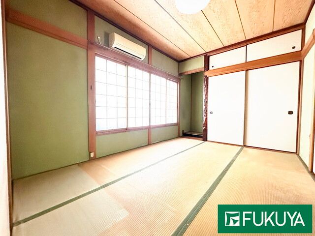 5-Bedroom Wooden House for Sale in Higashi-Osaka, Osaka - Thumbnail 3