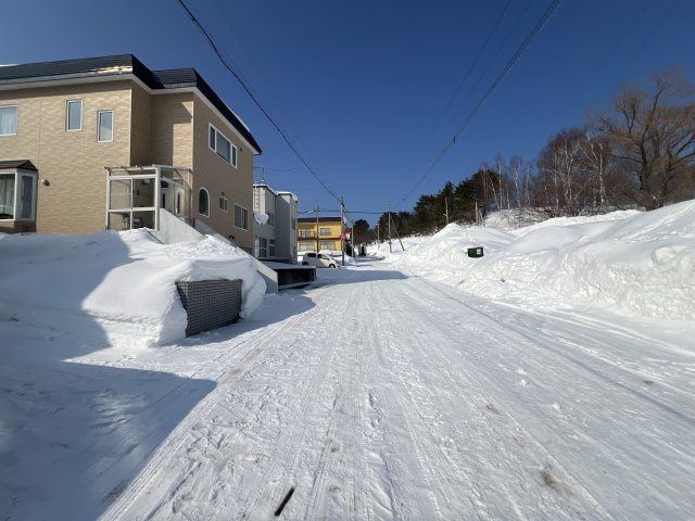 4LDK Detached House for Sale in Otaru, Hokkaido - 200万円 - Thumbnail 2