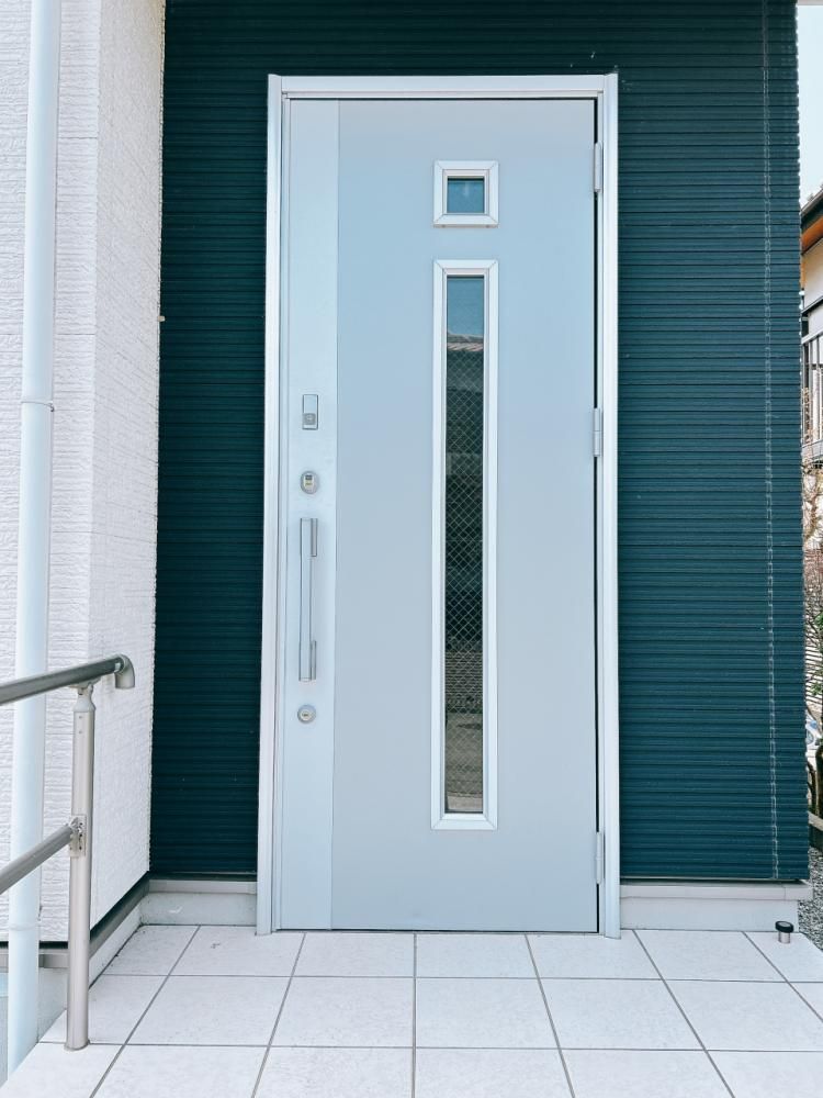 Renovated 4SLDK House in Kobe's Akihadai | 2012 Build, 3 Parking - Thumbnail 3