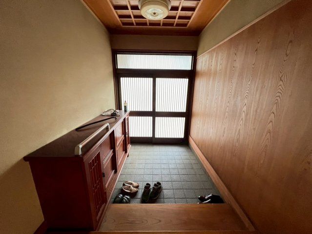 5DK Detached House in Wakayama City with 469m2 Land - Thumbnail 4