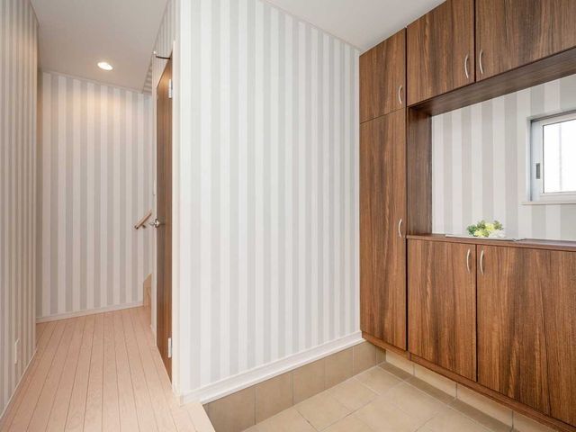 4LDK House in Kobe Suma Ward with Large Land and Modern Kitchen - Thumbnail 3