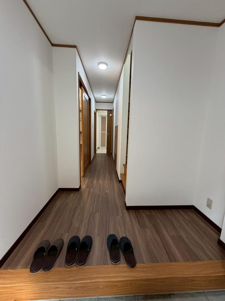Renovated 3LDK House for Sale in Moriguchi, Osaka - Thumbnail 4