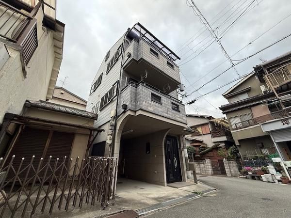 4LDK Detached House for Sale near Oiwada Station, Moriguchi - Thumbnail 2