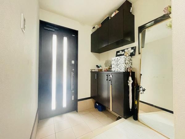 4LDK House for Sale in Higashiyodogawa-ku, Osaka - Thumbnail 3