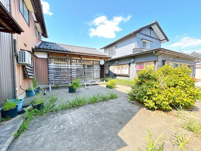 Renovated 4LDK House in Ono City, Fukui - 166.3 sqm - Thumbnail 2