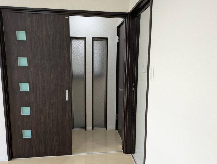 Renovated 3LDK House for Sale in Tsurumi Ward, Osaka - Thumbnail 3