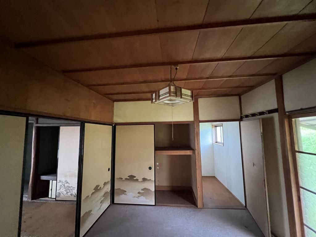 75-Year-Old Japanese House on Large Plot in Ayabe, Kyoto - Thumbnail 4