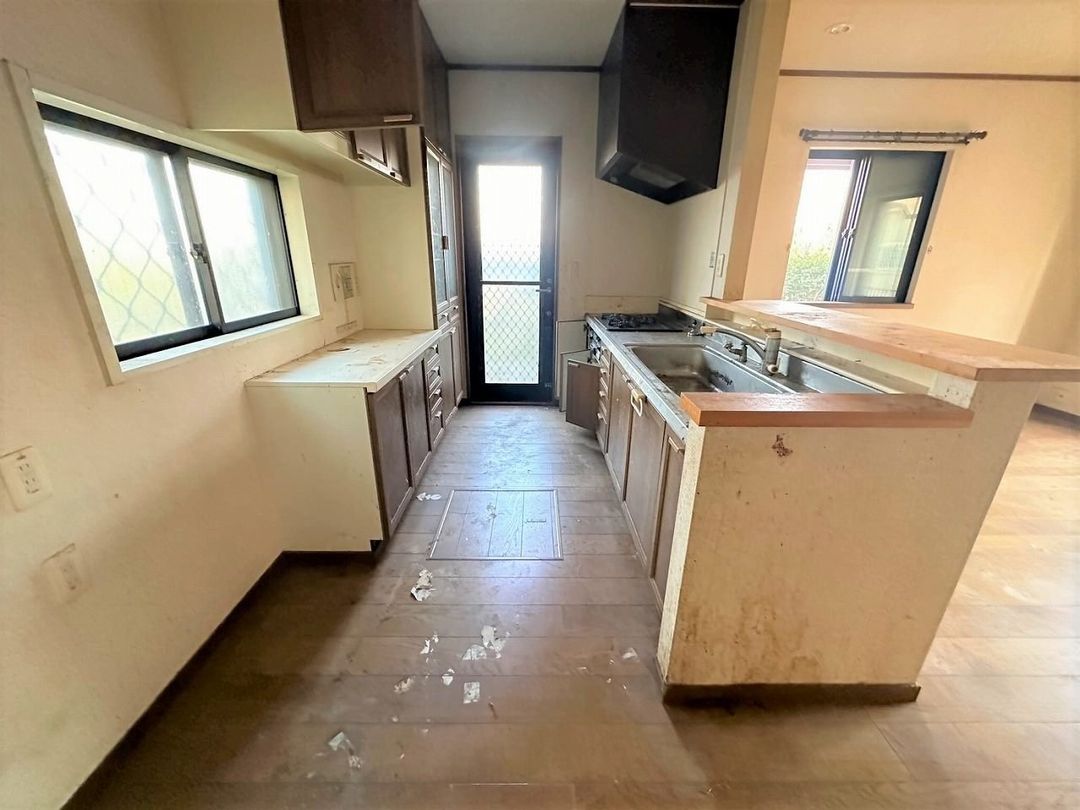 7LDK Detached House for Sale in Izumi, Osaka - Thumbnail 3