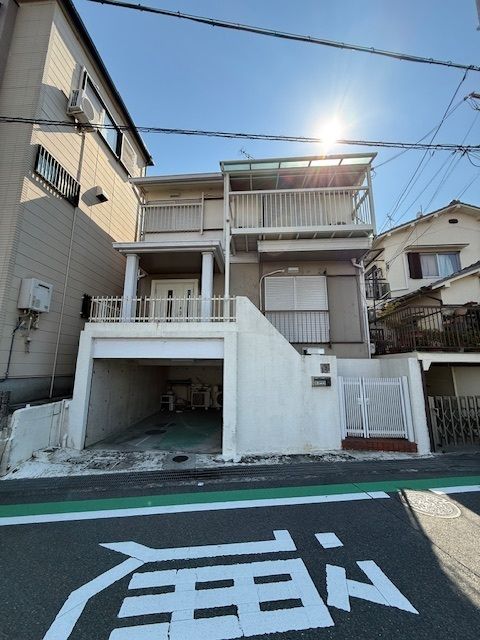 5LDK Lightweight Steel House for Sale in Matsubara, Osaka - Thumbnail 2