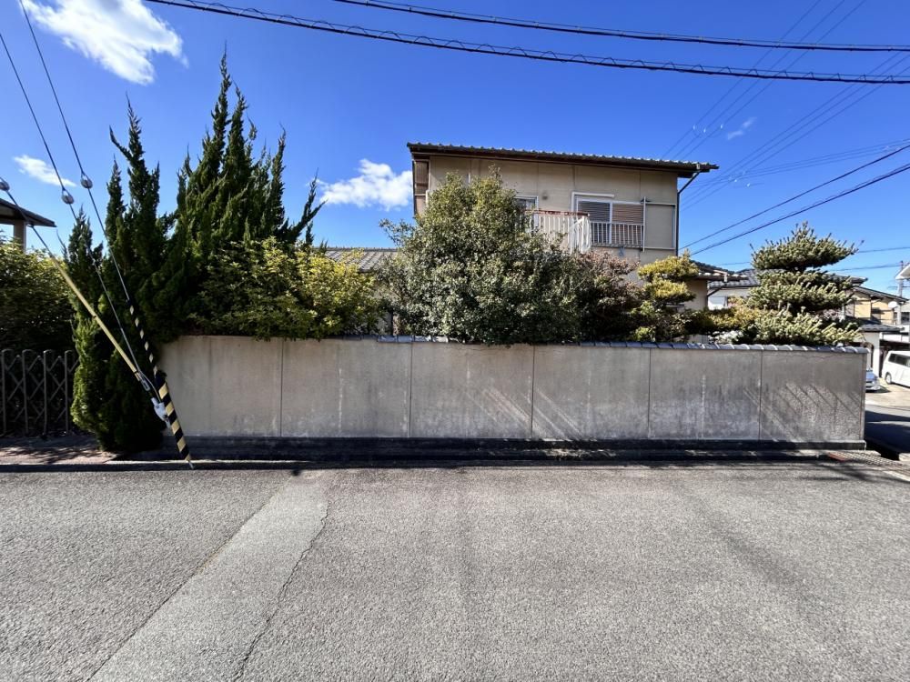 5DK Detached House for Sale in Sumoto City, Hyogo - Thumbnail 2