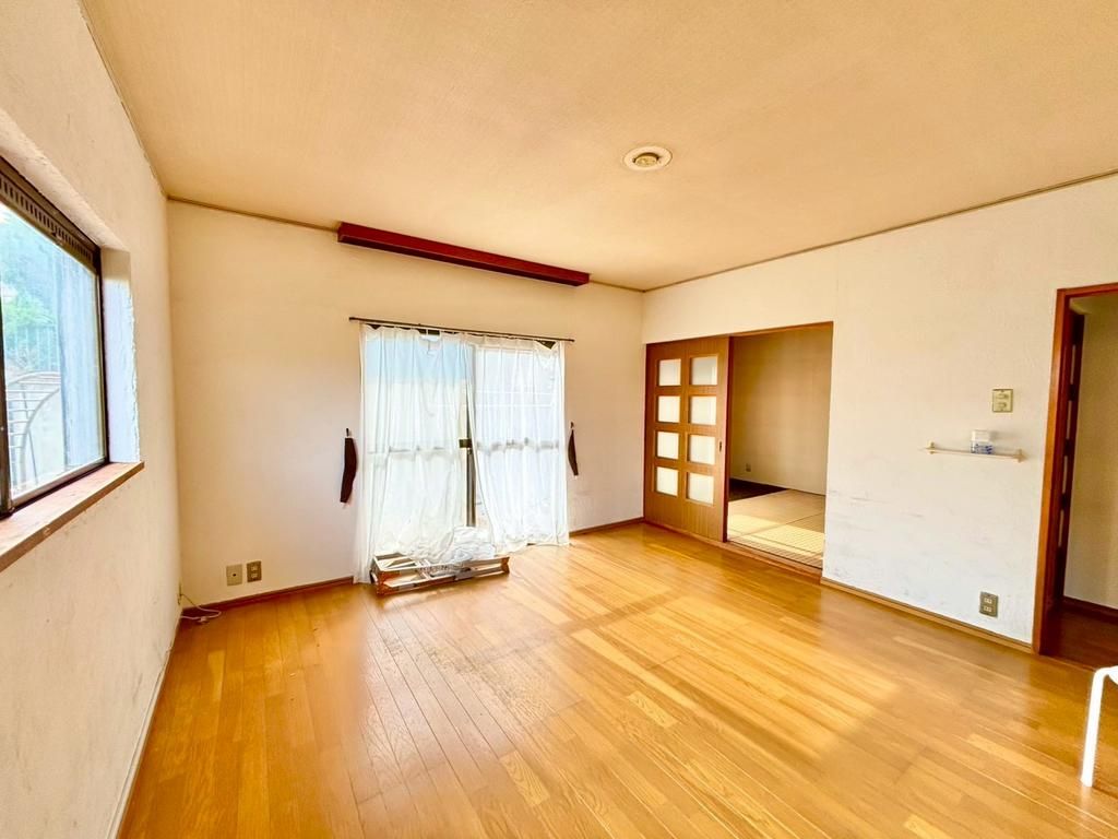 4LDK Terrace House with Garden for Sale in Izumi City, Osaka - Thumbnail 4